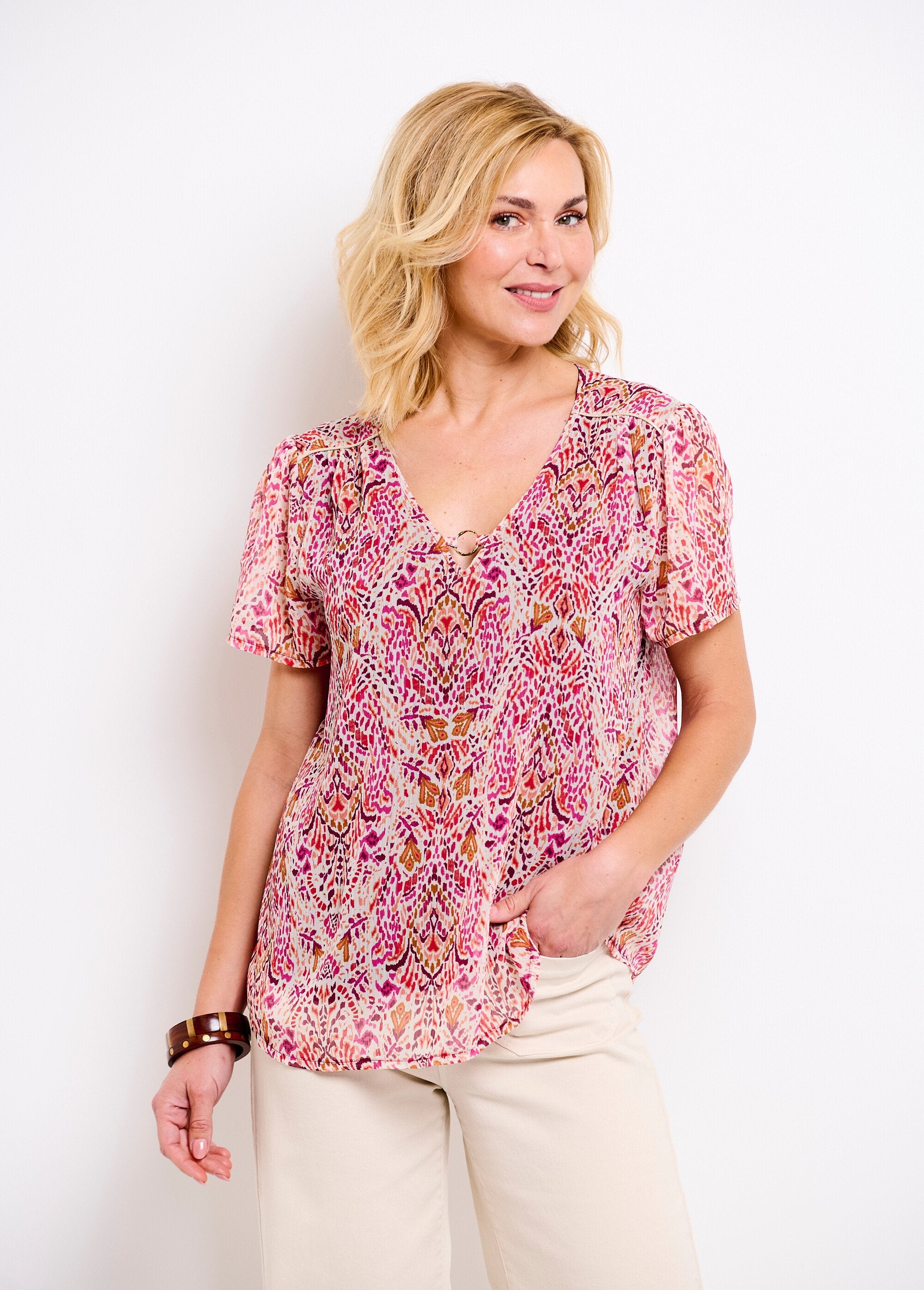 Long_V-neck_tunic_with_ethnic_print_Pink_and_white_FA2_slim