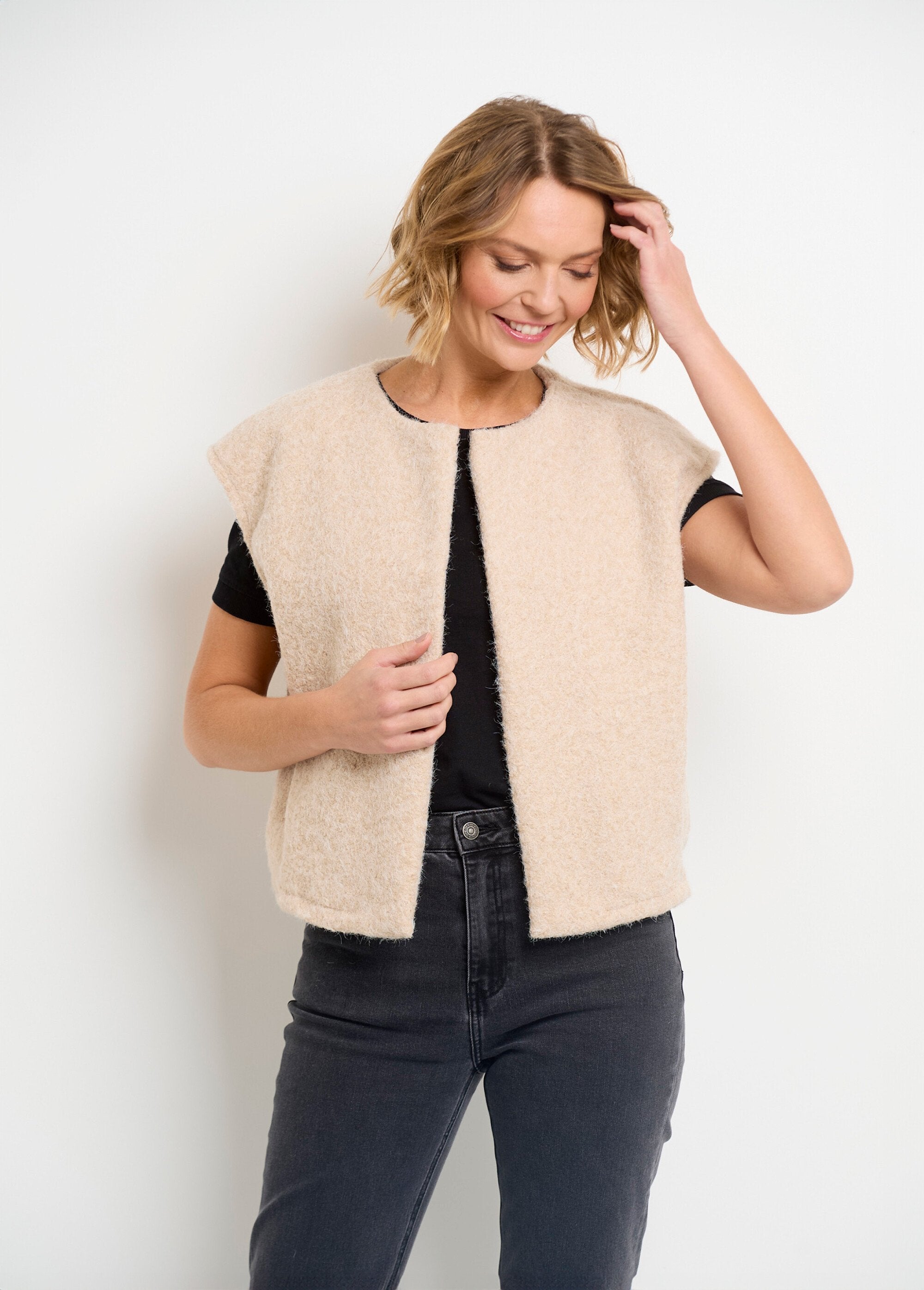 Veste_sans_manches_aspect_laine_Beige_FA1_slim