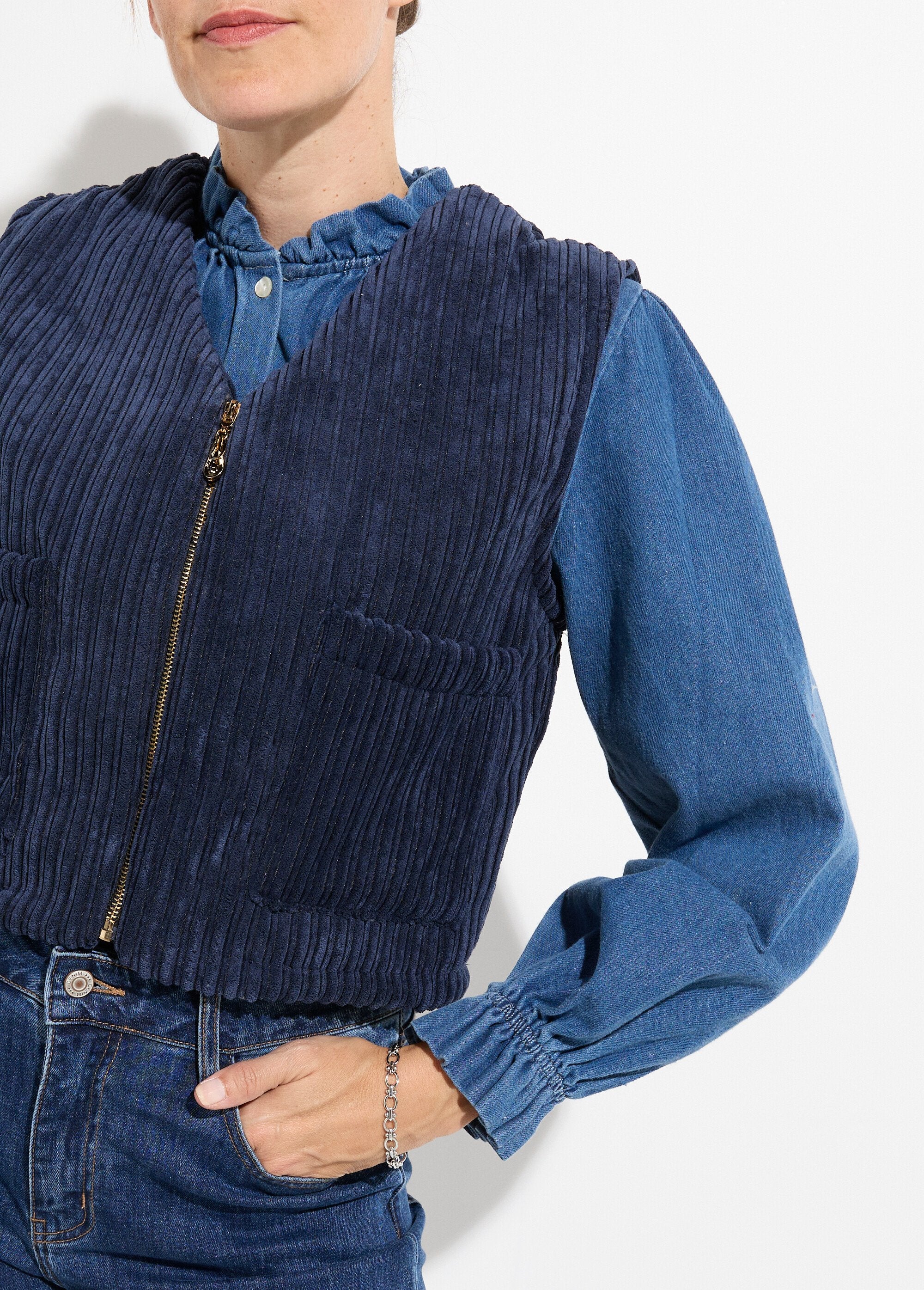 Veste_zippée_col_V_sans_manches_velours_Marine_DE1_slim
